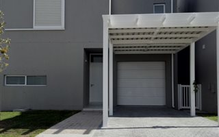 3 Bedroom House in Somerset Lakes