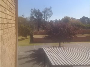 2 Bed Apartment in Honeydew