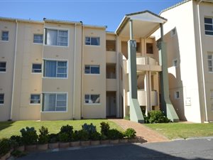 2 Bed Apartment in Greenways Golf Estate