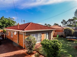 3 Bed House in Symhurst