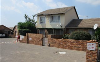 3 Bedroom Apartment in Atlasville