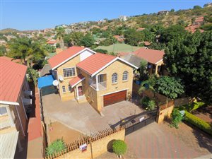 4 Bed Duplex in Safari Gardens