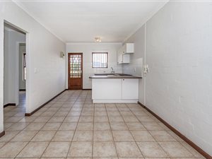 2 Bed Apartment in Klein Welgevonden