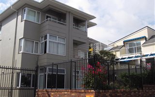 Studio Apartment in Bantry Bay