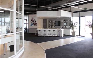 1000 m² Office Space in Fourways