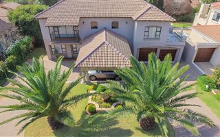 4 Bedroom House in Featherbrooke Estate