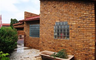 3 Bedroom House in Bakerton