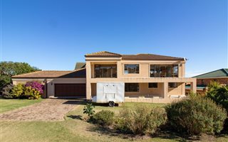 5 Bedroom House in King Williams Town