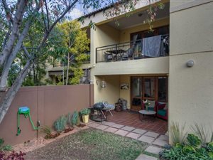 2 Bed Apartment in Bryanston West