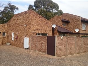 2 Bedroom Simplex in Mayfield Park