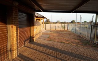 4 Bedroom House in Lephalale (Ellisras)