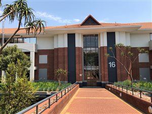 78 m² Commercial space in Woodmead