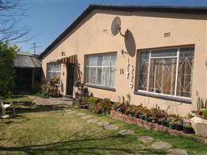 4 Bed House in Kempton Park West