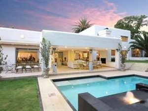 5 Bed House in Atholl