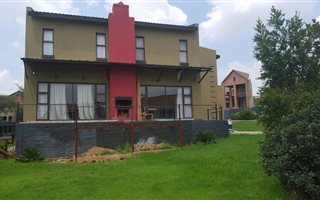 3 Bedroom House in Olympus Country Estate
