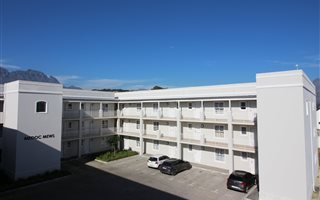 2 Bedroom Apartment in Nuutgevonden