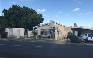 4 Bedroom House in La Rochelle