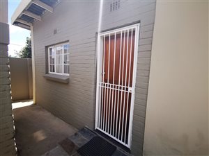 1 Bed Garden Cottage in Horison