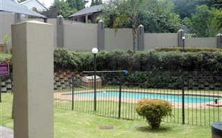 Bachelor apartment in Melville
