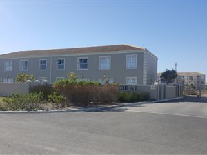 2 Bed Apartment in Melkbosstrand
