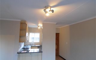 2 Bedroom Apartment in Wilgeheuwel