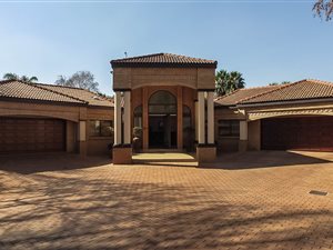 5 Bed House in Sonneveld