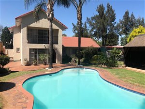 4 Bed House in Brackendowns