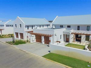 3 Bedroom House in Graanendal
