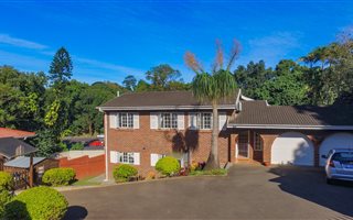 4 Bedroom House in Dawncliffe