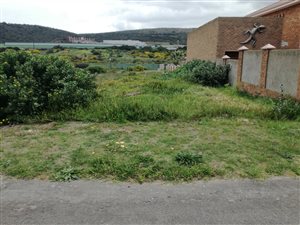 649 m² Land available in Diaz Beach