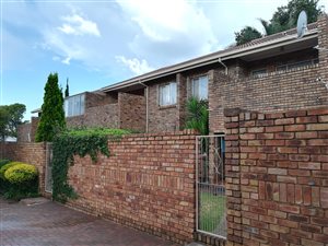 2 Bed Apartment in Lyttelton Manor