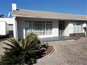 3 Bed House in Elspark