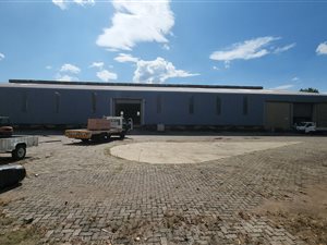 2698 m² Industrial space in Hennopspark