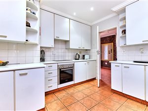 3 Bed House in Sunninghill