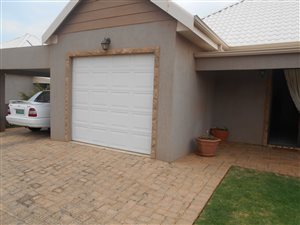 2 Bedroom House in Wilkoppies