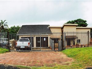 3 Bed House in Blythedale Beach