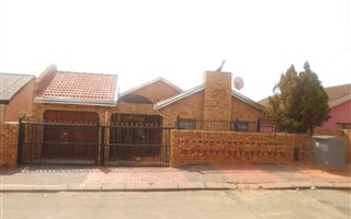 3 Bedroom House in Diepkloof