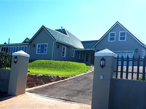 4 Bed House in Birnamwood