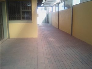 3 Bed House in Dobsonville