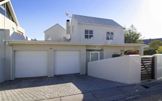 4 Bedroom House in Schonenberg Estate