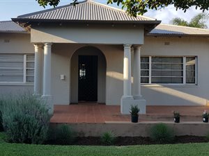 3 Bed House in LesMarais