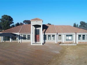 4 Bed House in Presidents Ranch