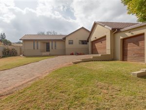 3 Bed House in Roodekrans