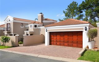 4 Bedroom Cluster in Kyalami Hills