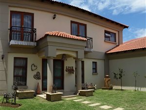 3 Bed Cluster in Parkrand