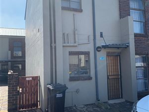 2 Bed Duplex in Noordheuwel