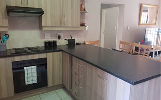 2 Bedroom Simplex in Wilgeheuwel