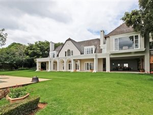 4 Bed House in Westcliff