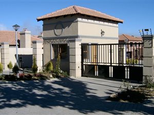 3 Bed Townhouse in Secunda