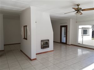 3 Bed House in Top Town
